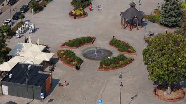 Indah Fountain Market Square Lubaczow Pemandangan Udara Polandia Rekaman Berkualitas — Stok Video