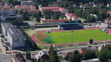 Güzel Peyzaj Stadyumu Sanok Hava Manzarası Polonya. Yüksek kalite 4k görüntü