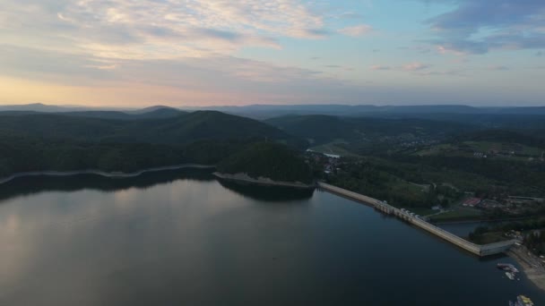 Vackra Landskap Dam Lake Solina Berg Bieszczady Antenn View Poland — Stockvideo