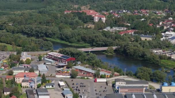Schöne Landschaft Fluss San Brücke Sanok Luftaufnahme Polen Hochwertiges Filmmaterial — Stockvideo