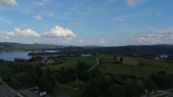 Kaunis Maisema Polanczyk Lake Solina Bieszczady Aerial View Puola Laadukas — kuvapankkivideo