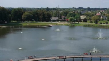 Güzel Peyzaj Pınarı Borki Gölü Radom Havacılık Manzarası Polonya. Yüksek kalite 4k görüntü