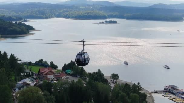 Bela Paisagem Gondola Lake Solina Montanhas Bieszczady Vista Aérea Polónia — Vídeo de Stock