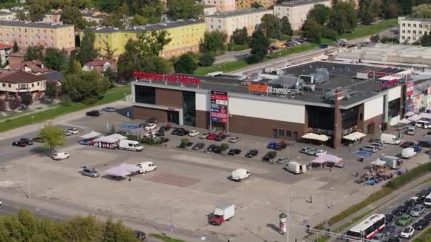 美しいパノラマショッピングモールラドム空中ビューポーランド 高品質の4K映像 — ストック動画