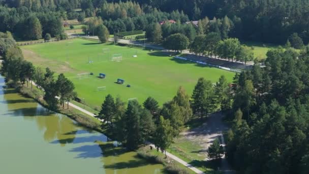 Krásný Krajinný Stadion Krasnobrod Aerial View Polsko Vysoce Kvalitní Záběry — Stock video