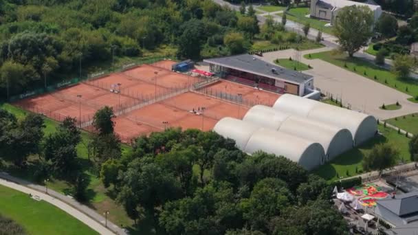 Όμορφο Τοπίο Γήπεδο Τένις Radom Αεροφωτογραφία Πολωνία Υψηλής Ποιότητας Πλάνα — Αρχείο Βίντεο