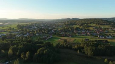 Güzel Peyzaj Dağları Stara Wies Hava Görüntüsü Polonya. Yüksek kalite 4k görüntü
