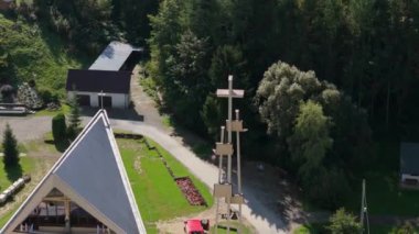 Güzel kilise Wolkowyja Hava Manzarası Polonya. Yüksek kalite 4k görüntü