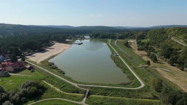 Schöne Landschaft Lagune Krasnobrod Luftaufnahme Polen Hochwertiges Filmmaterial — Stockvideo