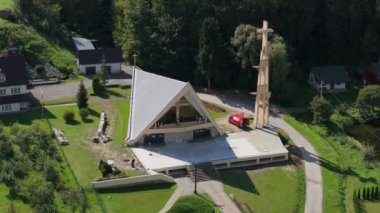 Güzel kilise Wolkowyja Hava Manzarası Polonya. Yüksek kalite 4k görüntü
