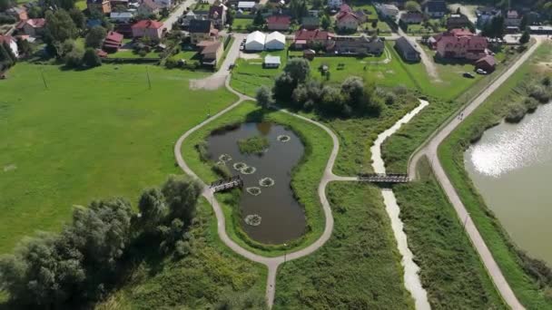 Hermosa Vista Aérea Pond Krasnobrod Polonia Imágenes Alta Calidad — Vídeos de Stock