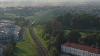 Güzel Peyzaj Taşıyıcı Tren Jaroslaw Hava Manzarası Polonya. Yüksek kalite 4k görüntü