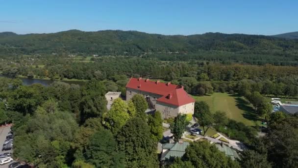 Prachtige Landschap Koninklijk Kasteel Oude Stad Bergen Bieszczady Sanok Luchtfoto — Stockvideo