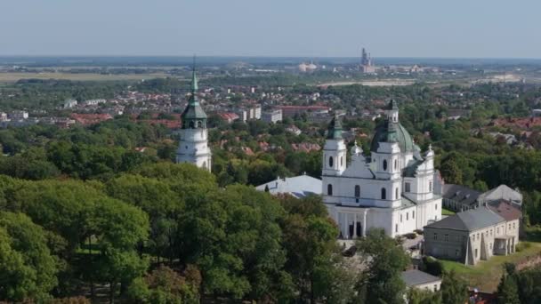 Bella Paesaggio Hill Basilica Chelm Vista Aerea Polonia Filmati Alta — Video Stock