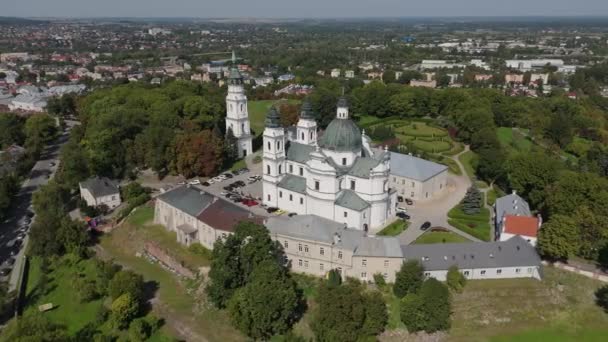Bella Paesaggio Hill Basilica Chelm Vista Aerea Polonia Filmati Alta — Video Stock