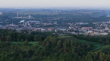 Güzel manzara Tatar Tepesi Przemysl Hava Görüntüsü Polonya. Yüksek kalite 4k görüntü