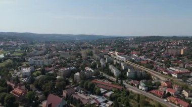 Güzel Panorama Şehir Merkezi Dağları Przemysl Hava Manzarası Polonya. Yüksek kalite 4k görüntü