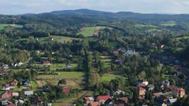 Güzel Peyzaj Dağları Bieszczady Zagorz Hava Görüntüsü Polonya. Yüksek kalite 4k görüntü
