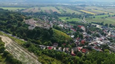 Güzel manzara Castle Hill Janowiec Hava Manzarası Polonya. Yüksek kalite 4k görüntü