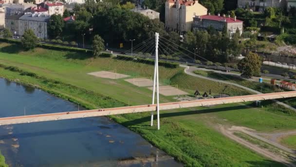 Gyönyörű Footbridge Przemysl Aerial View Lengyelország Kiváló Minőségű Felvételek — Stock videók