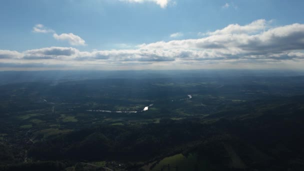Vackra Landskap River Mountains Bieszczady Antenn View Poland Högkvalitativ Film — Stockvideo