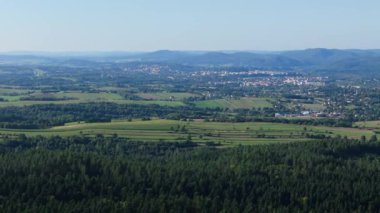 Güzel Peyzaj Dağları Bieszczady Zagorz Hava Görüntüsü Polonya. Yüksek kalite 4k görüntü
