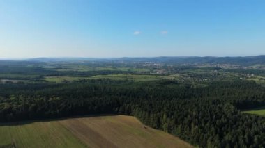 Güzel Peyzaj Dağları Bieszczady Zagorz Hava Görüntüsü Polonya. Yüksek kalite 4k görüntü