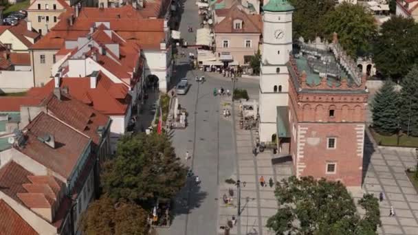 美しいオールドタウンマーケットスクエアサンドミシュア空中ビューポーランド 高品質の4K映像 — ストック動画