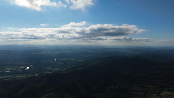 Vackra Landskap Sky River Mountains Bieszczady Antenn View Poland Högkvalitativ — Stockvideo