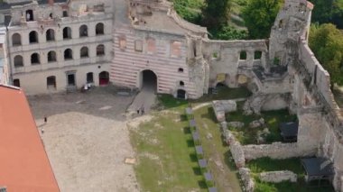 Güzel Kale Janowiec Hava Manzaralı Polonya. Yüksek kalite 4k görüntü