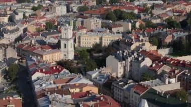 Güzel manzara Güzel Bağımsızlık Meydanı Przemysl Hava Manzarası Polonya. Yüksek kalite 4k görüntü