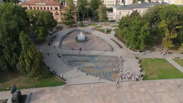 Vacker Fontän Litewski Square Lublin Flygfoto Polen Högkvalitativ Film — Stockvideo