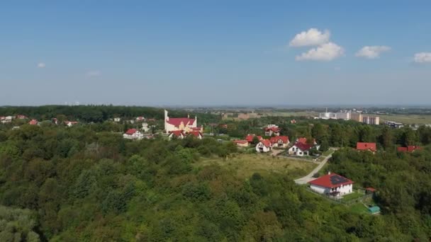 Hermosa Iglesia Panorama Hill Przemysl Vista Aérea Polonia Imágenes Alta — Vídeo de stock