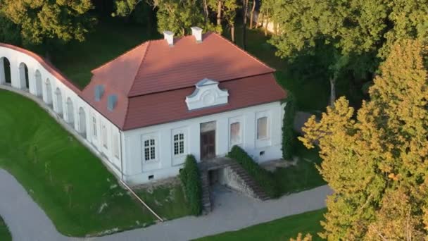 Όμορφη Παλάτι Narol Aerial View Πολωνία Υψηλής Ποιότητας Πλάνα — Αρχείο Βίντεο