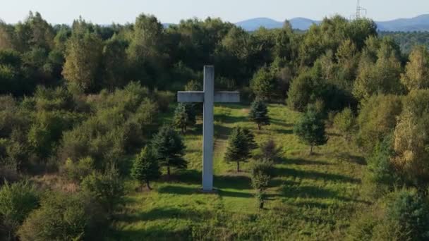 Bela Cruz Montanhas Bieszczady Zagorz Vista Aérea Polônia Imagens Alta — Vídeo de Stock