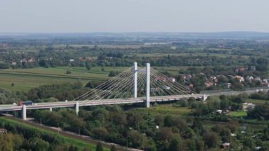 Güzel Peyzaj Köprüsü Przemysl Hava Manzaralı Polonya. Yüksek kalite 4k görüntü