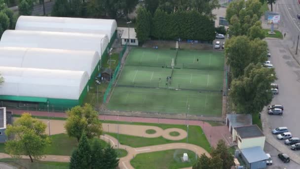 Красивый Ландшафтный Теннисный Корт Люблин Вид Воздуха Польша Высококачественные Кадры — стоковое видео