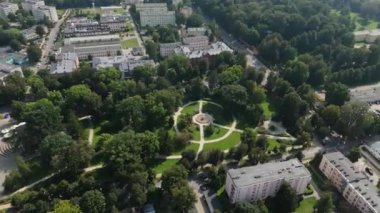 Fountain On Independence Square Downtown Pulawy Aerial View Poland. Yüksek kalite 4k görüntü