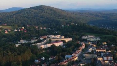 Güzel Peyzaj Dağları Lesko Hava Manzarası Polonya. Yüksek kalite 4k görüntü