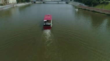 Güzel Tekne Nehri Odra Wroclaw Hava Manzaralı Polonya. Yüksek kalite 4k görüntü