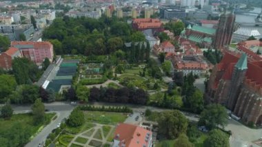Güzel Botanik Bahçesi Ostrow Tumski Wroclaw Hava Manzaralı Polonya. Yüksek kalite 4k görüntü