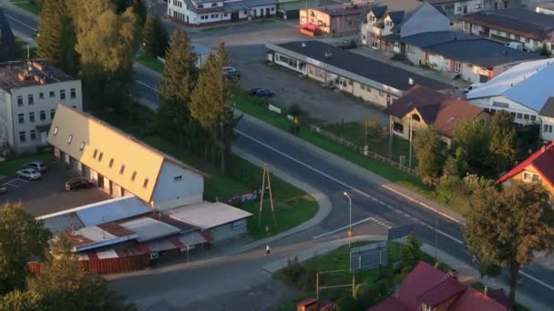 Gyönyörű Road Downtown Lesko Aerial View Lengyelország Kiváló Minőségű Felvételek — Stock videók