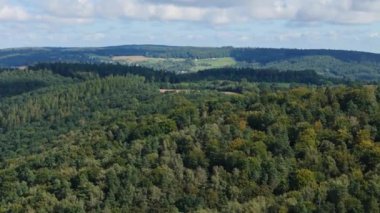 Güzel Orman Dağları Krasiczyn Hava Manzarası Polonya. Yüksek kalite 4k görüntü