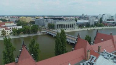 Güzel Barış Köprüsü Wroclaw Hava Manzaralı Polonya. Yüksek kalite 4k görüntü