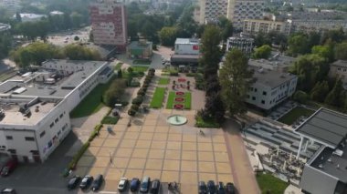 Güzel Peyzaj Çeşmesi Chopin Meydanı Pulawy Hava Görünümü Polonya. Yüksek kalite 4k görüntü