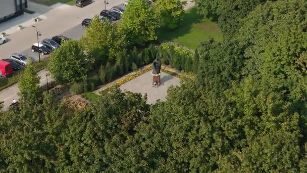 John Paul Monument Pulawy Square Landschap Hoge Kwaliteit Beeldmateriaal — Stockvideo