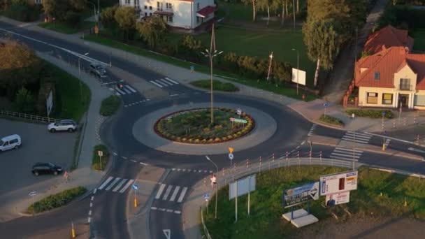Lindo Roundabout Lesko Vista Aérea Polônia Imagens Alta Qualidade — Vídeo de Stock