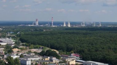 Güzel Peyzaj Endüstriyel Bölgesi Pulawy Hava Görüntüsü Polonya. Yüksek kalite 4k görüntü
