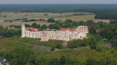 Güzel manzara Castle Hill Janowiec Hava Manzarası Polonya. Yüksek kalite 4k görüntü