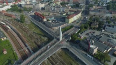 Güzel Köprü Treni Opole Hava Görüntüsü Polonya. Yüksek kalite 4k görüntü